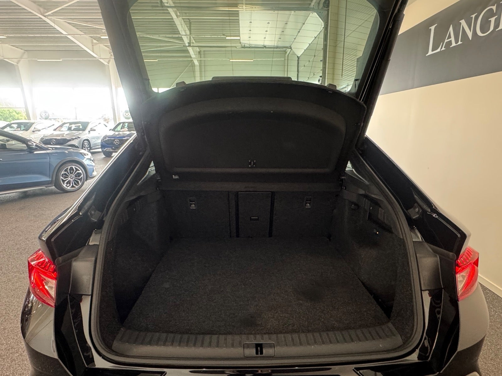 Sort Skoda Enyaq fra 2025