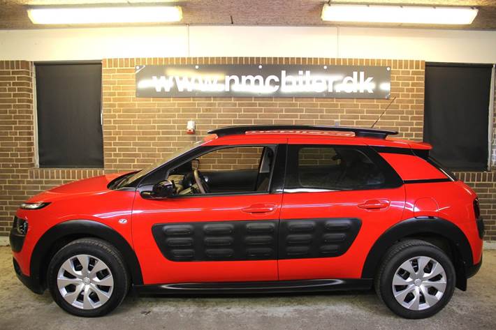 Rød Citroën C4 Cactus fra 2015