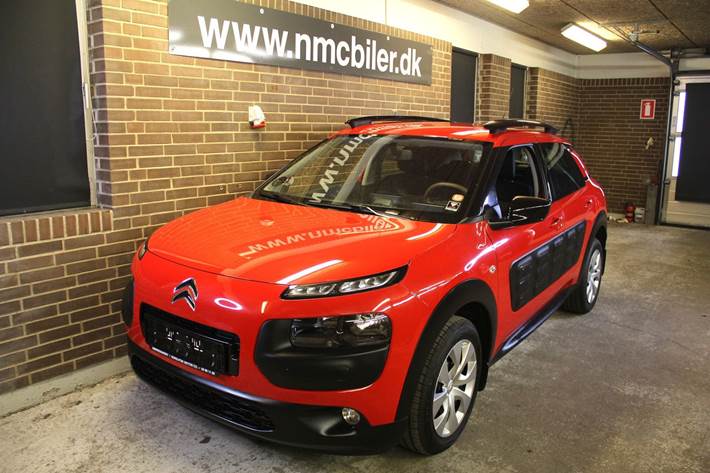 Rød Citroën C4 Cactus fra 2015