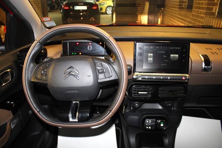 Rød Citroën C4 Cactus fra 2015