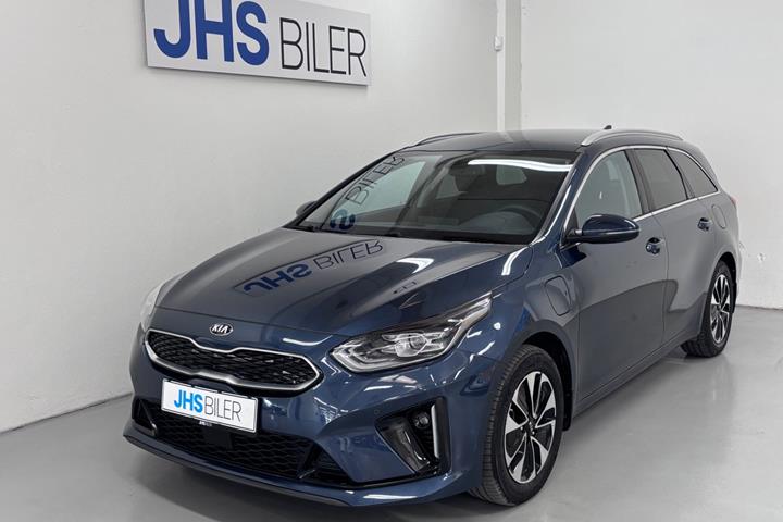 Blå Kia Ceed fra 2020 set udefra
