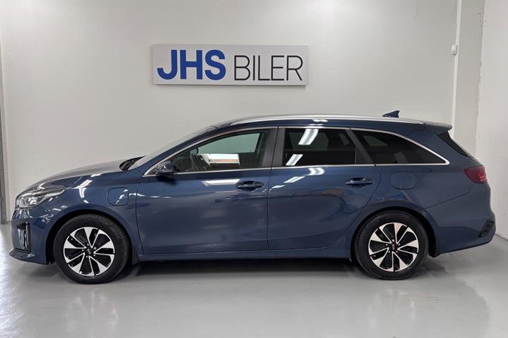 Blå Kia Ceed fra 2020