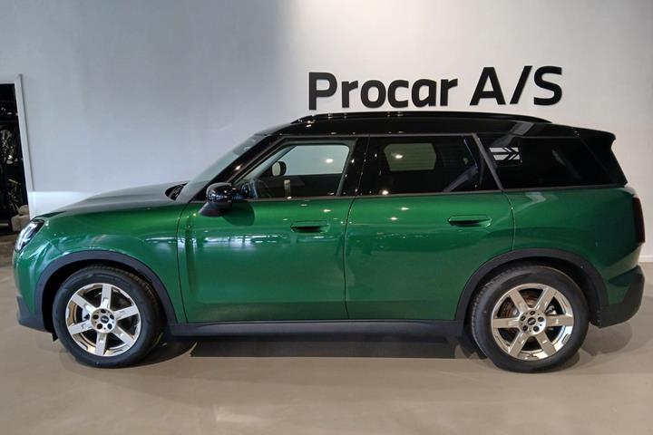 Grøn Mini Countryman E fra 2025