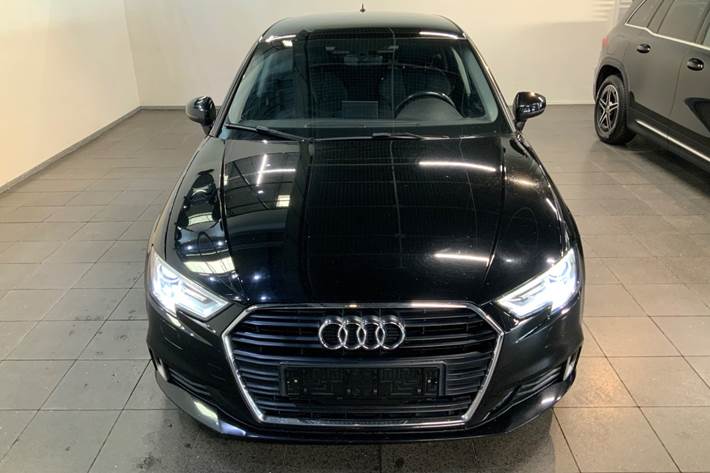Sort Audi A3 fra 2017