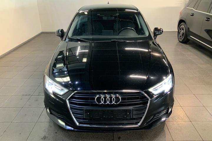 Sort Audi A3 fra 2017