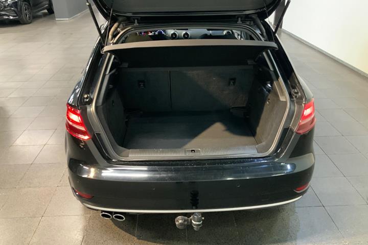 Sort Audi A3 fra 2017