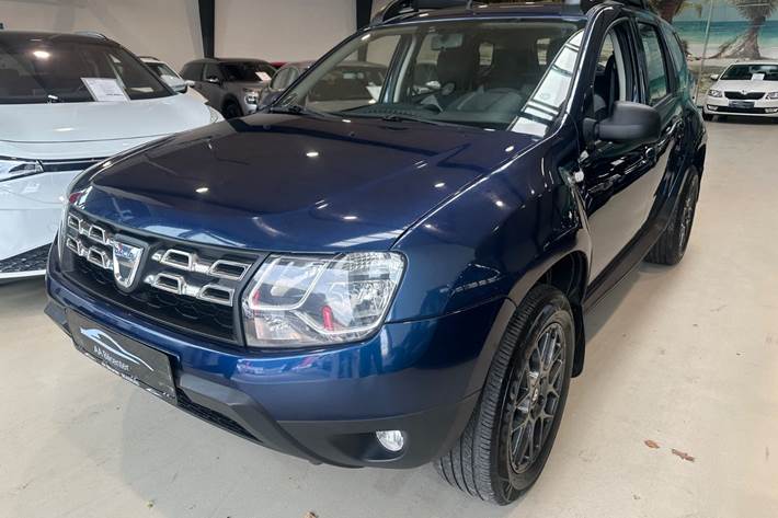 Blå Dacia Duster fra 2016