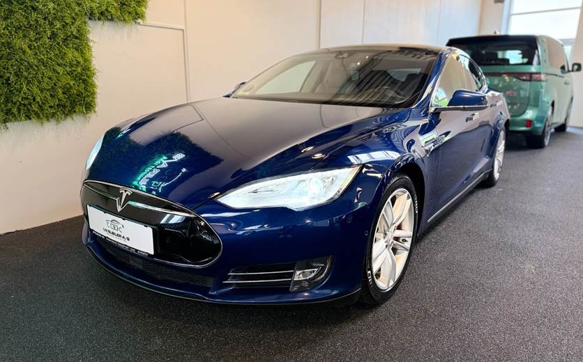 Tesla Model S P85D 7prs