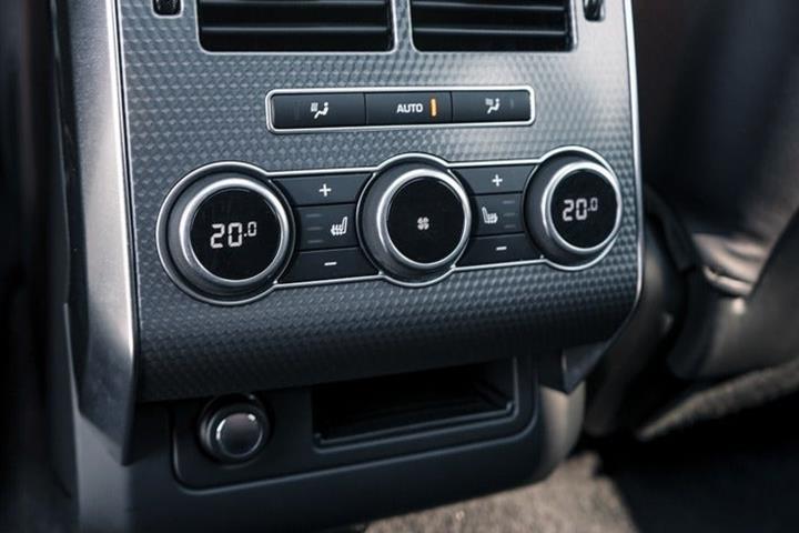 Gul Land Rover Range Rover sport fra 2015