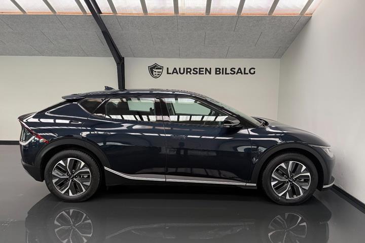 Blå Kia EV6 fra 2024