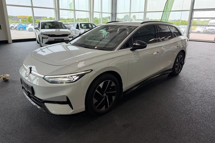 Hvid VW ID.7 fra 2024