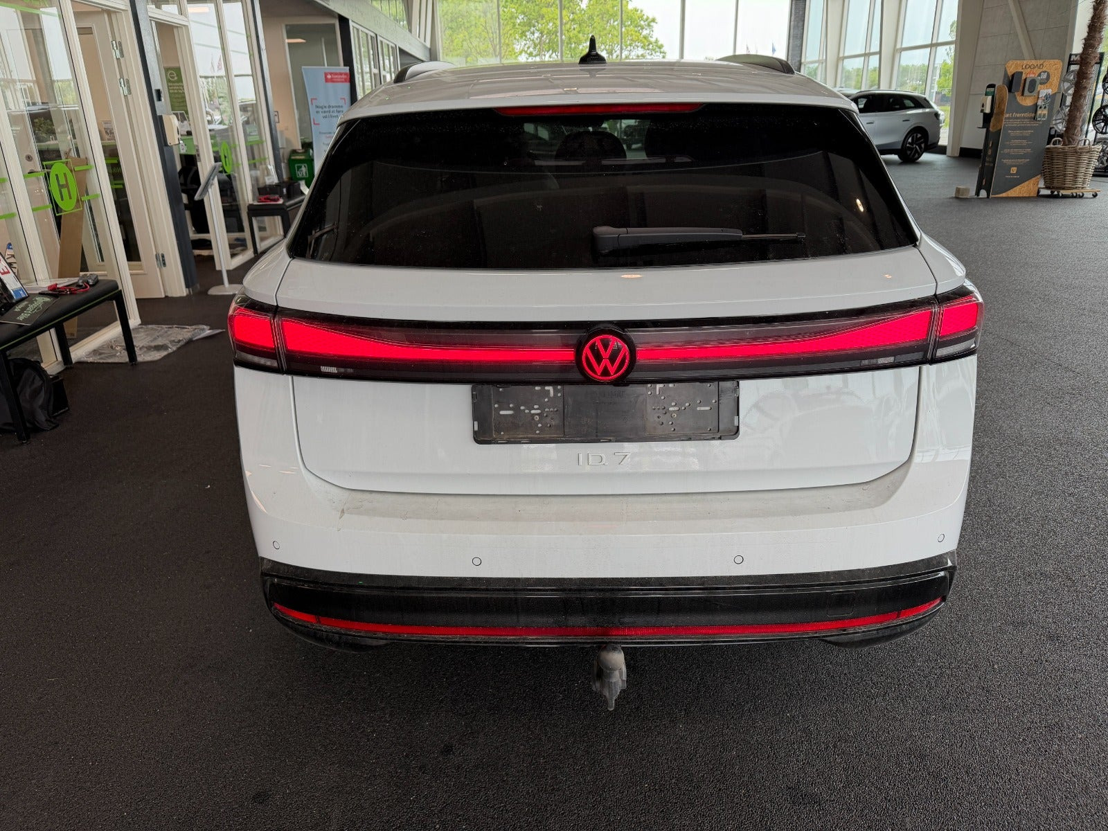 Hvid VW ID.7 fra 2024