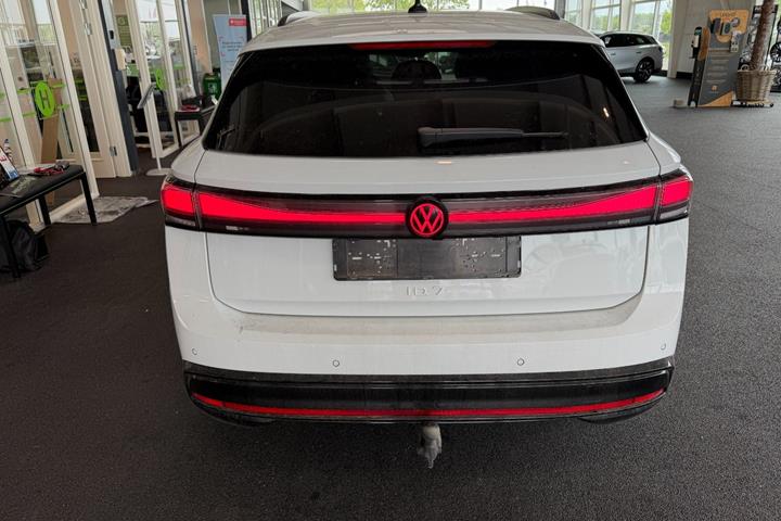 Hvid VW ID.7 fra 2024