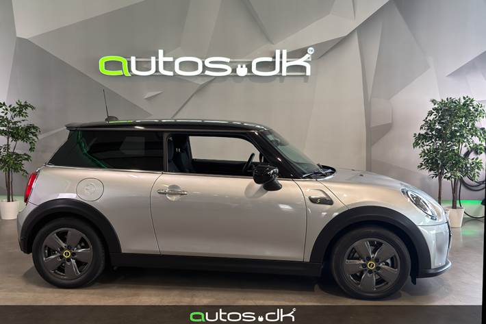 Sølv Mini Cooper SE fra 2024