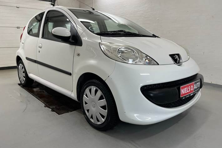 Hvid Peugeot 107 fra 2007