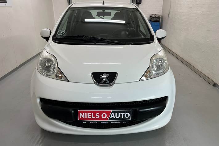 Hvid Peugeot 107 fra 2007