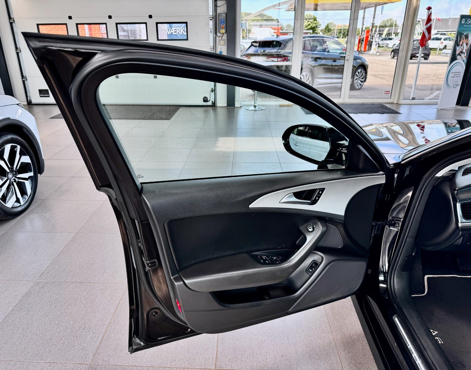 Sort Audi A6 fra 2014