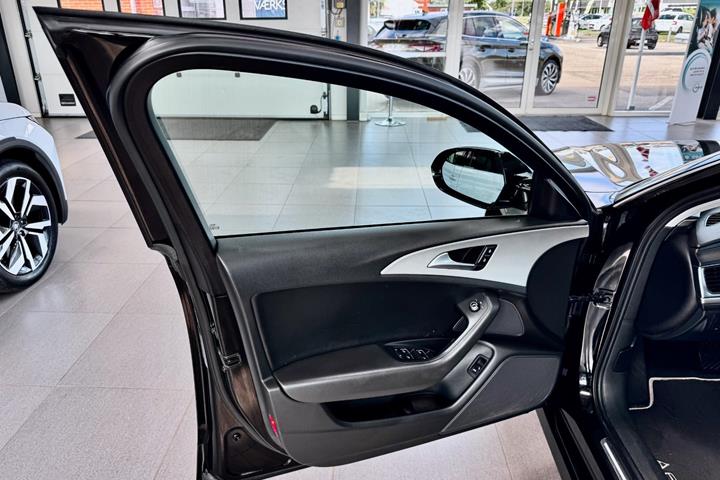 Sort Audi A6 fra 2014
