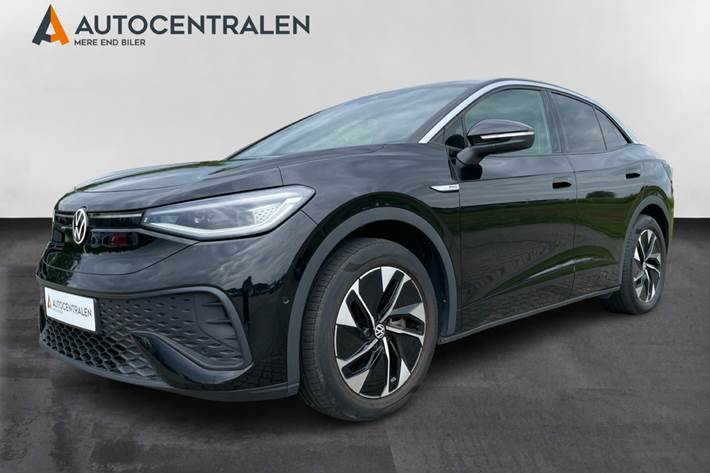 Sort VW ID.5 fra 2022 set udefra