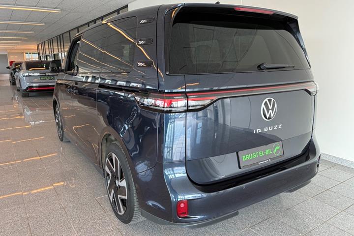 Blå VW ID.Buzz fra 2024