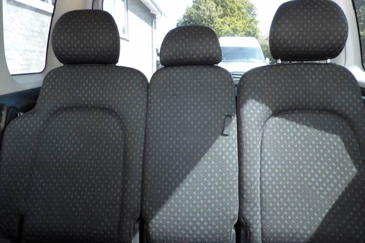 Sølv Toyota Yaris Verso fra 2005