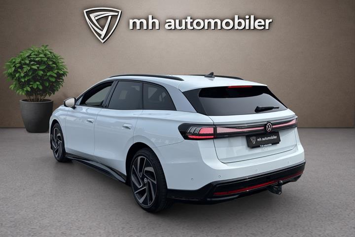 Hvid VW ID.7 fra 2025