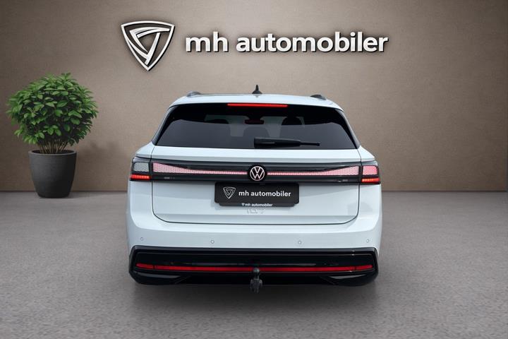 Hvid VW ID.7 fra 2025