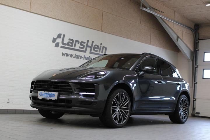Grå Porsche Macan S fra 2019 set udefra