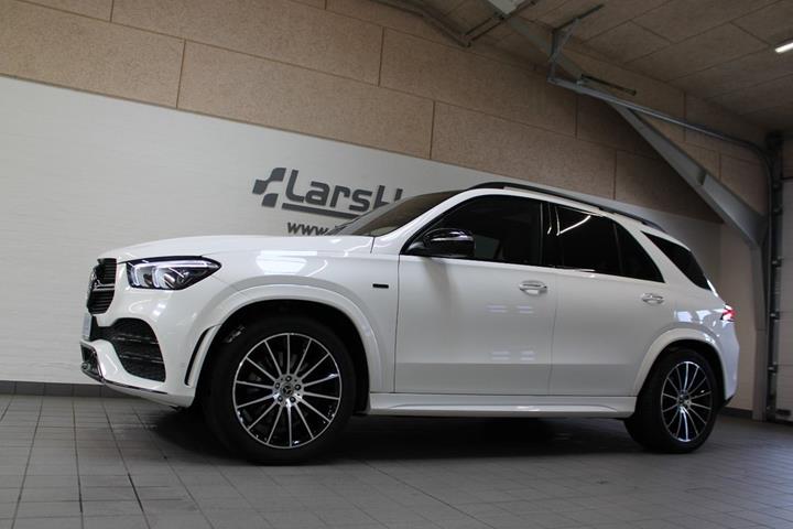 Hvid Mercedes GLE350 de fra 2021