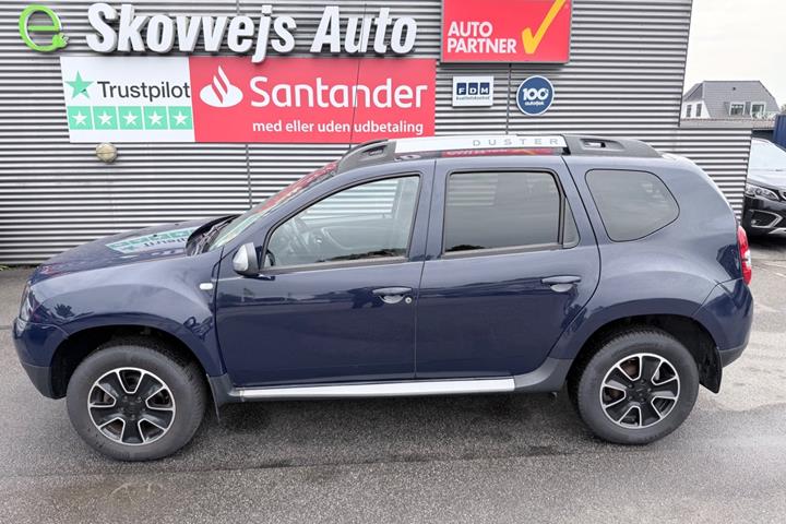 Blå Dacia Duster fra 2016