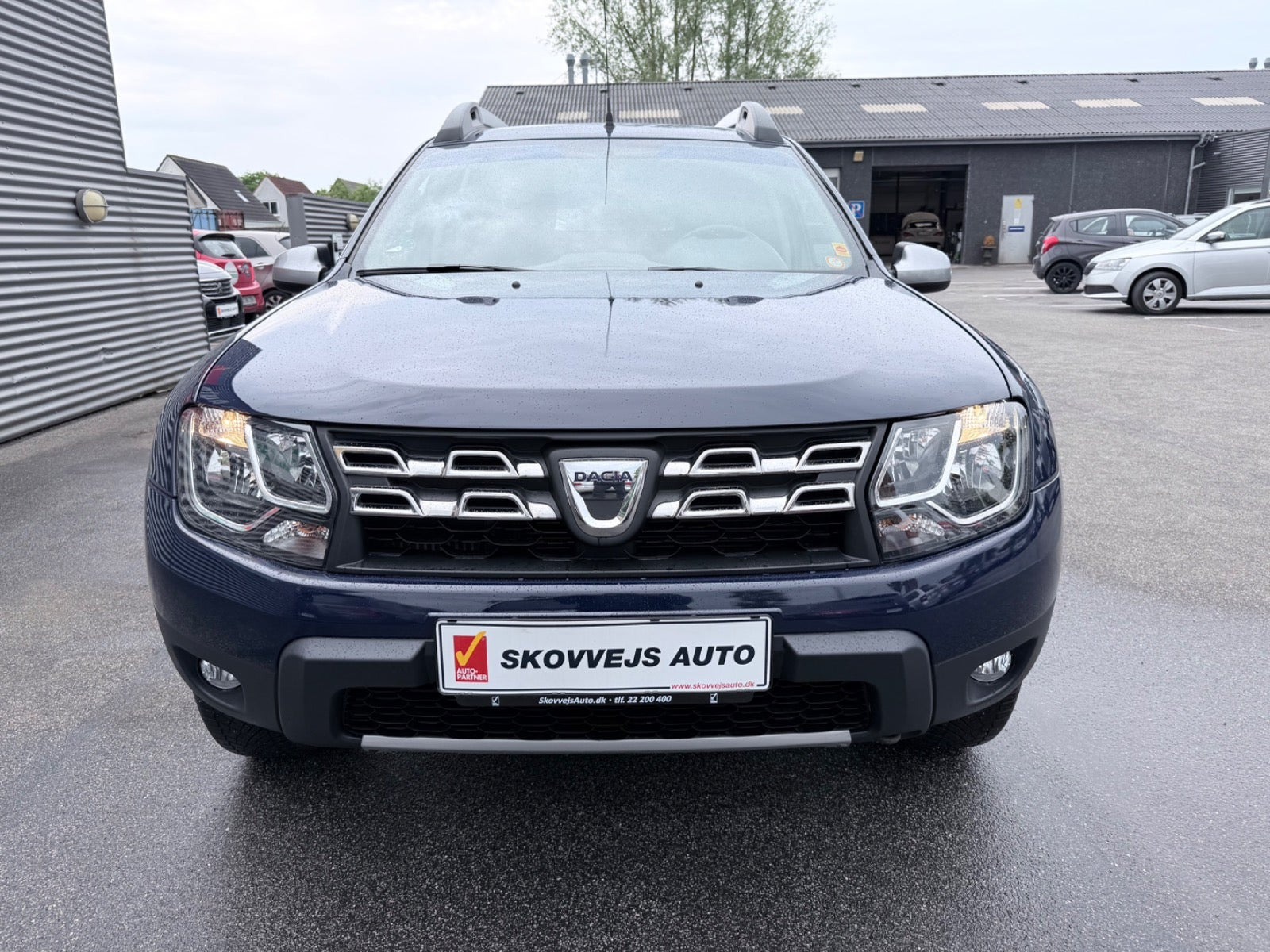 Blå Dacia Duster fra 2016