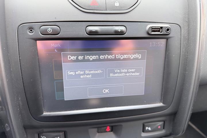 Blå Dacia Duster fra 2016