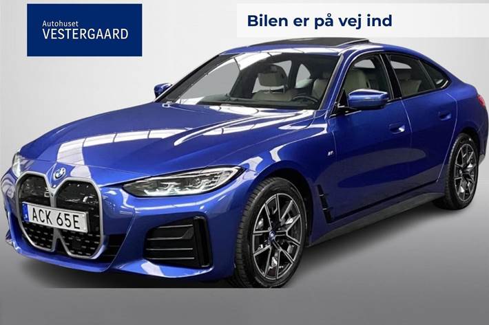 Blå BMW i4 fra 2023