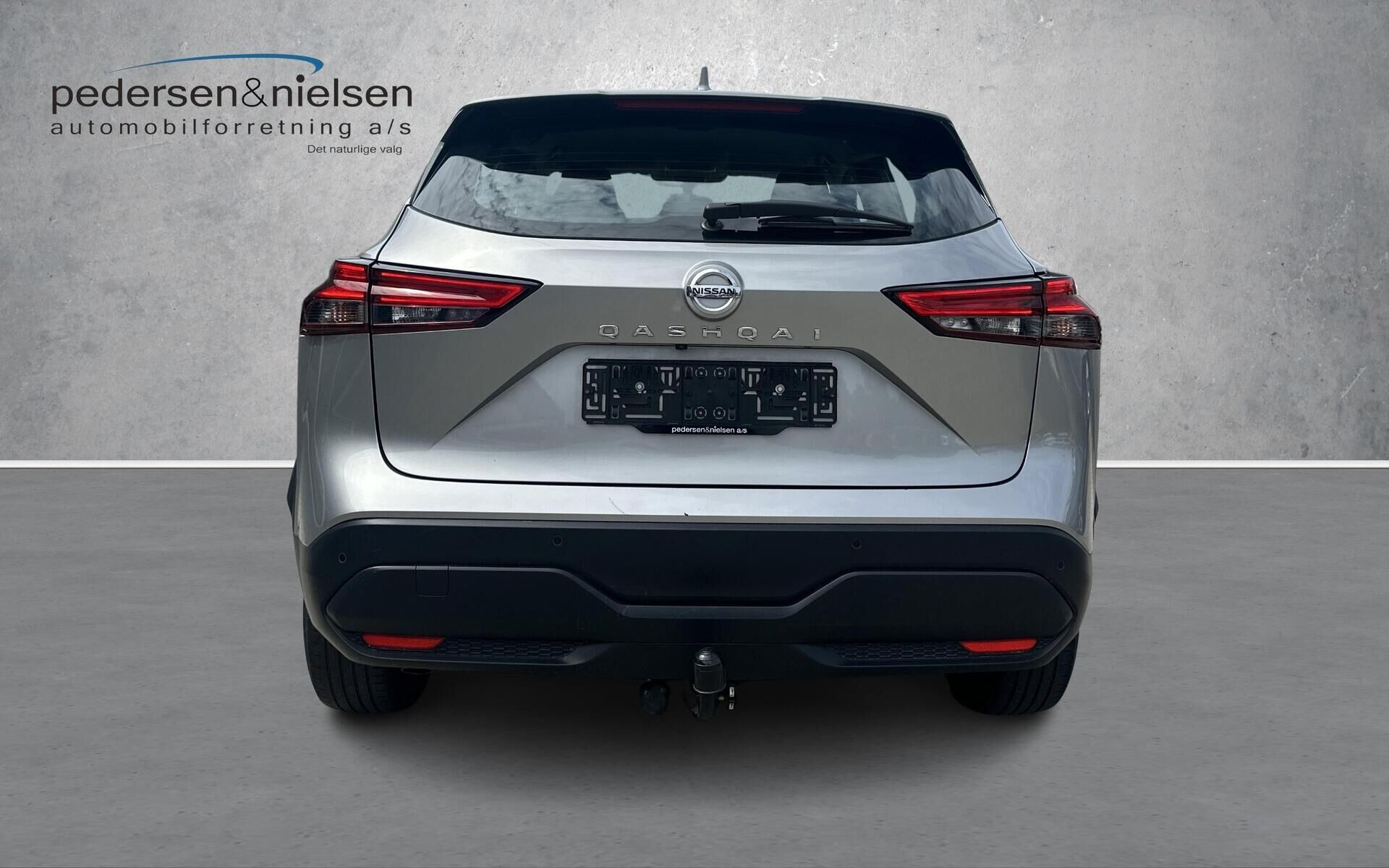 Sølv Nissan Qashqai fra 2022