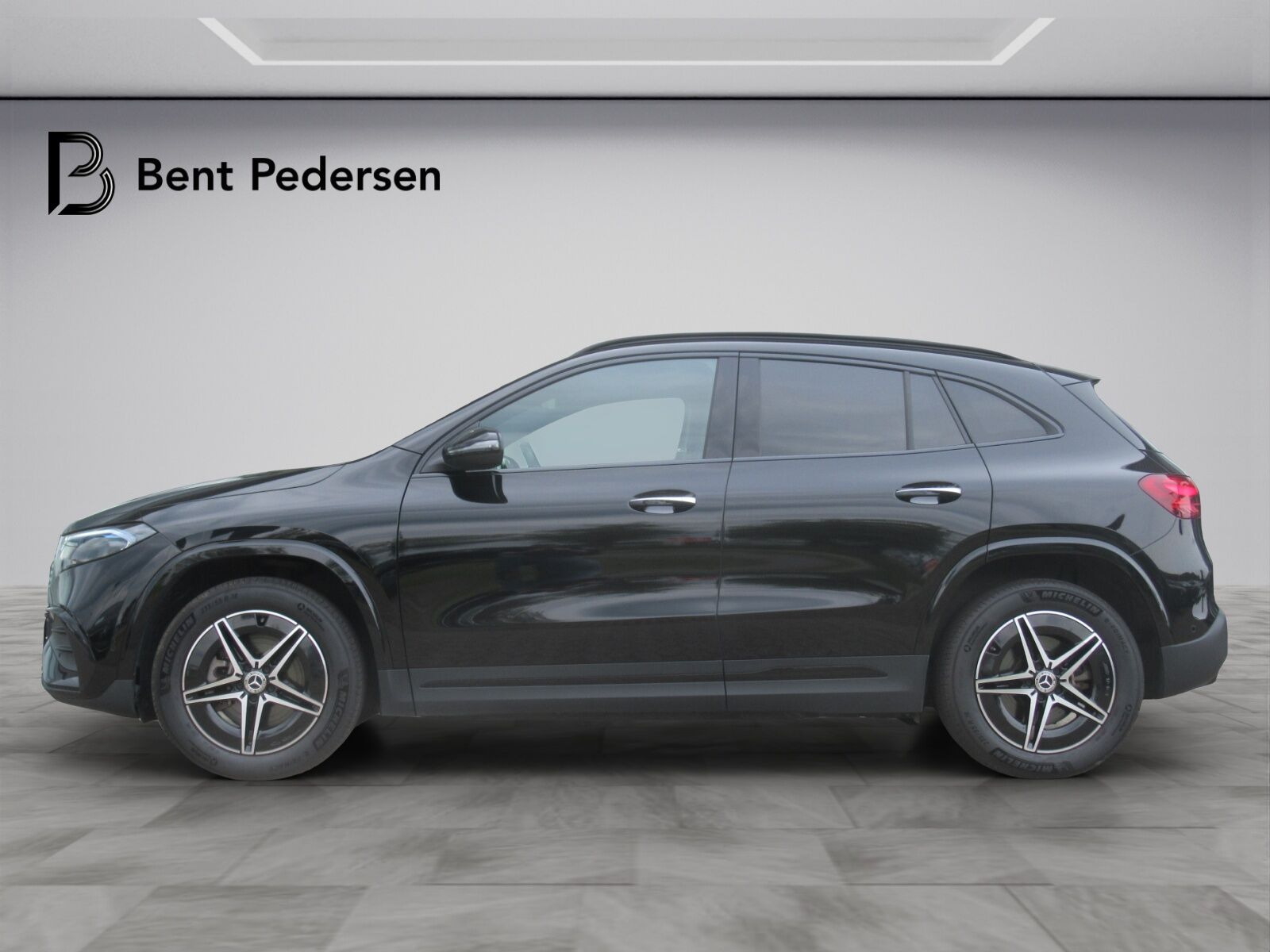 Sort Mercedes EQA 250+ fra 2024