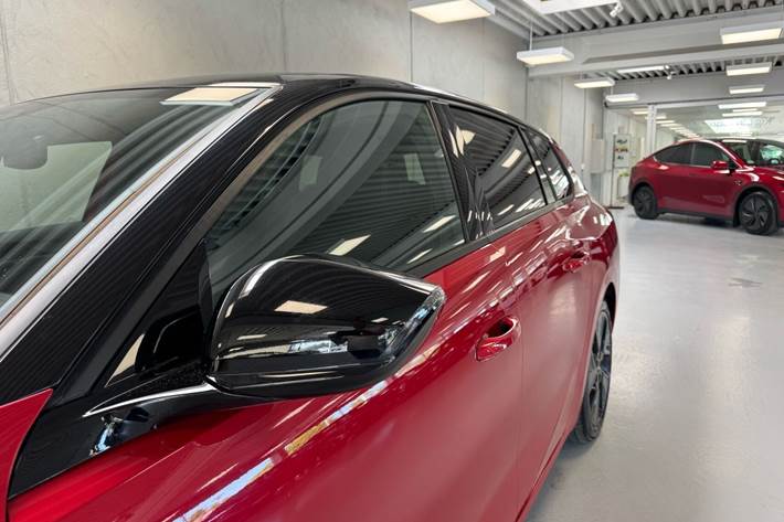 Rød Opel Astra-e fra 2024