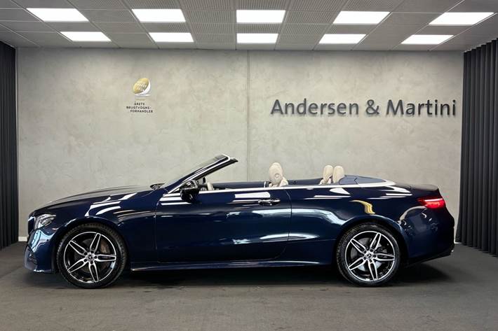 Blå Mercedes E450 fra 2019