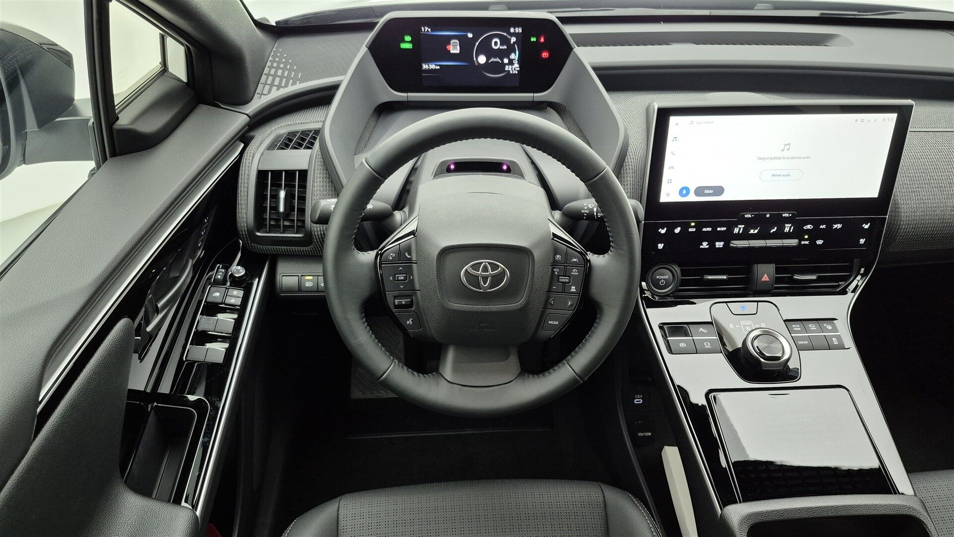 Hvid Toyota BZ4X fra 2025