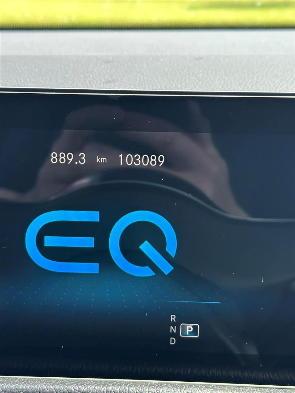 Hvid Mercedes EQB 300 fra 2022