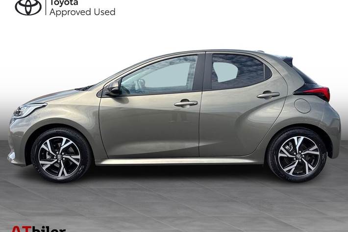 undefined Toyota Yaris fra 2024