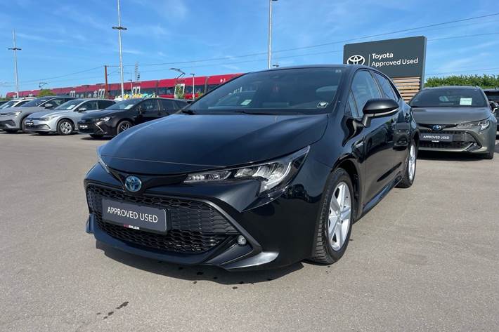 Sort Toyota Corolla fra 2020 set udefra