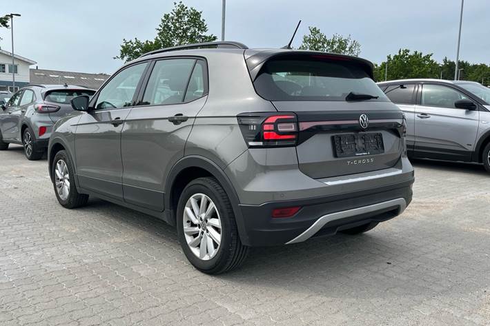 Grå VW T-Cross fra 2020