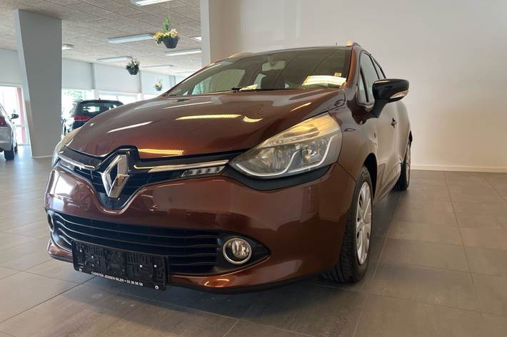 Brun Renault Clio fra 2014