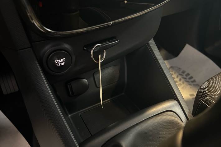 Brun Renault Clio fra 2014