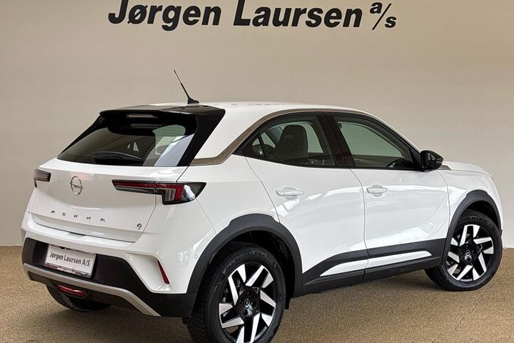 Hvid Opel Mokka-e fra 2022