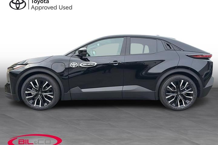 Sort Toyota Toyota C-HR+ fra 2026 set udefra