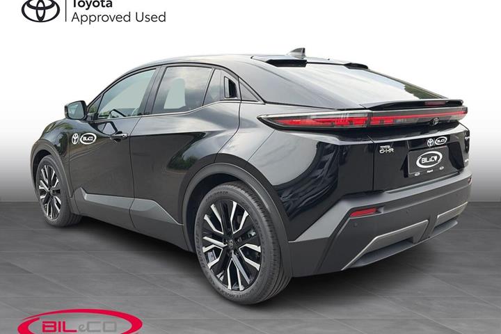 Sort Toyota Toyota C-HR+ fra 2026 set udefra