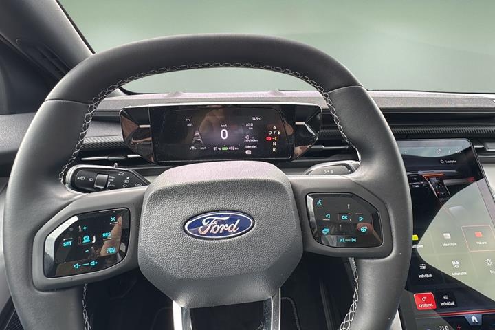 Sort Ford Explorer fra 2025