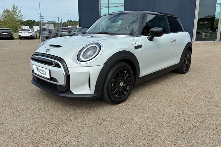 Hvid Mini Cooper fra 2022