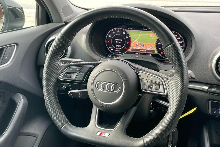 Sort Audi A3 fra 2018